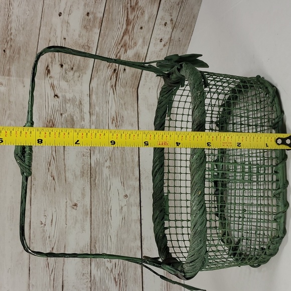 Set of 2 Vintage Wicker Metal Basket - Picture 10 of 15